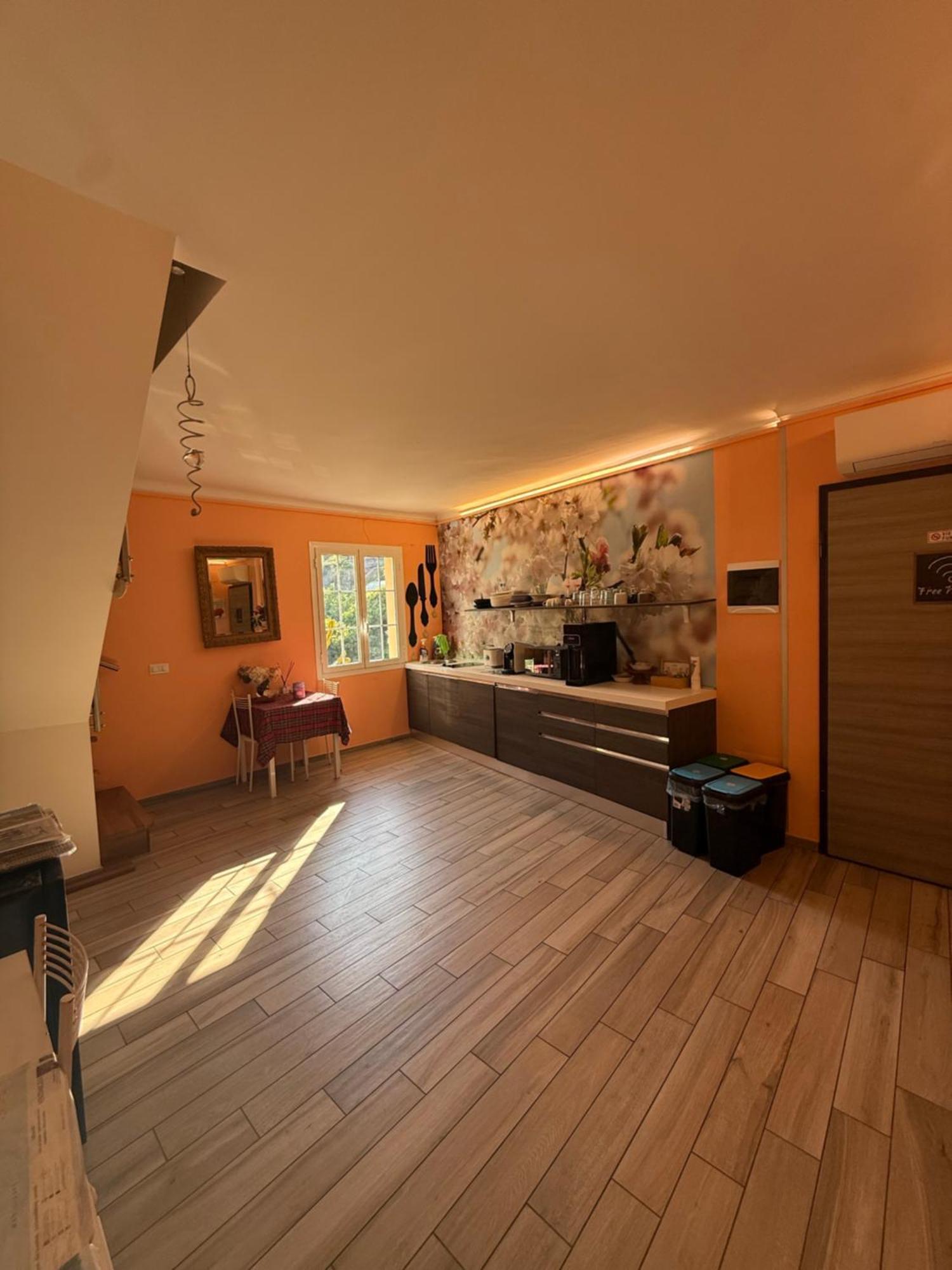Agriturismo Un Mare Di Fiori เวนติมิญา ภายนอก รูปภาพ